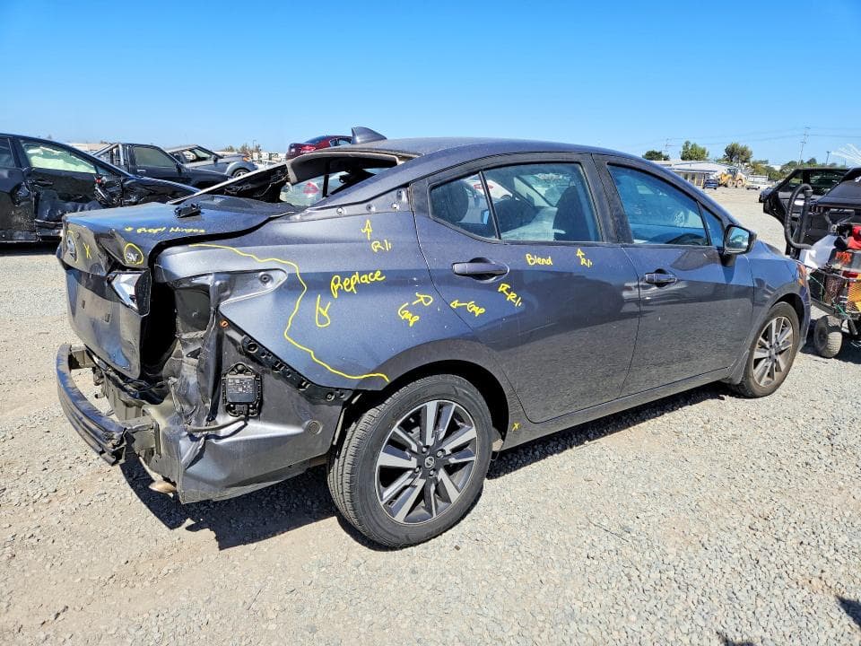 2022 NISSAN VERSA SV 3