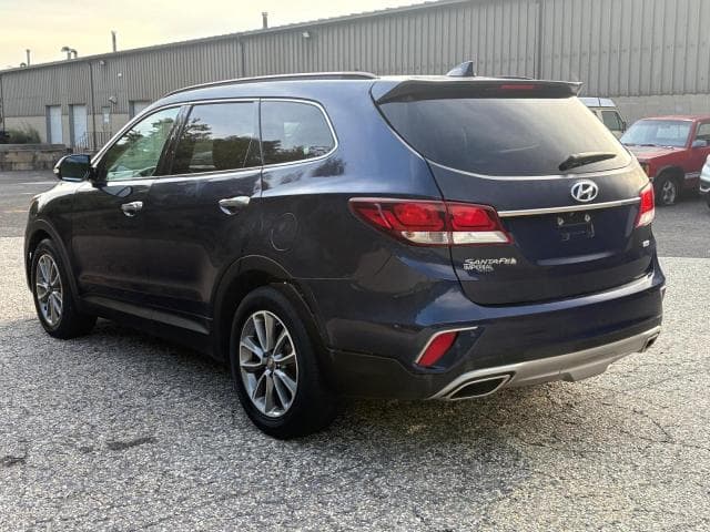 2017 HYUNDAI SANTA FE SE 3