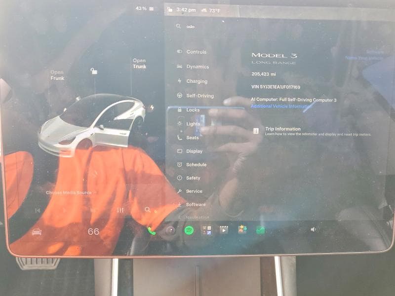 2018 TESLA MODEL 3 9