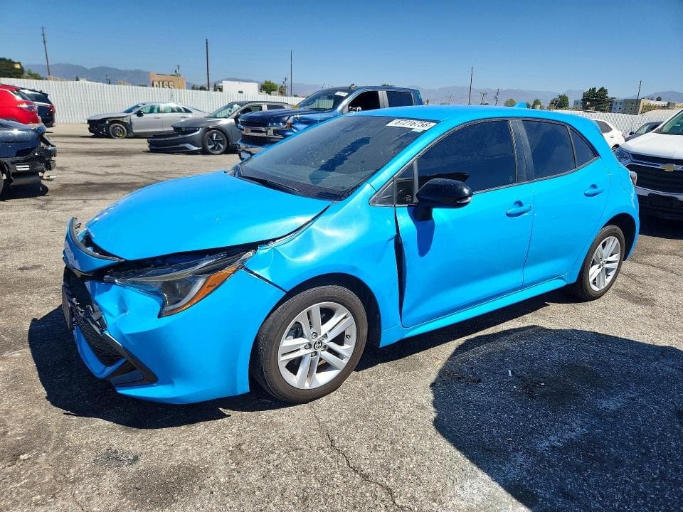 2019 TOYOTA COROLLA HATCHBACK SE - 1