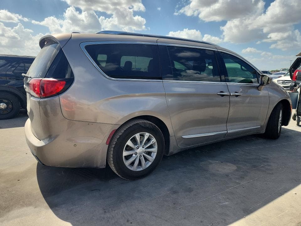 2018 CHRYSLER PACIFICA TOURING L PLUS 3