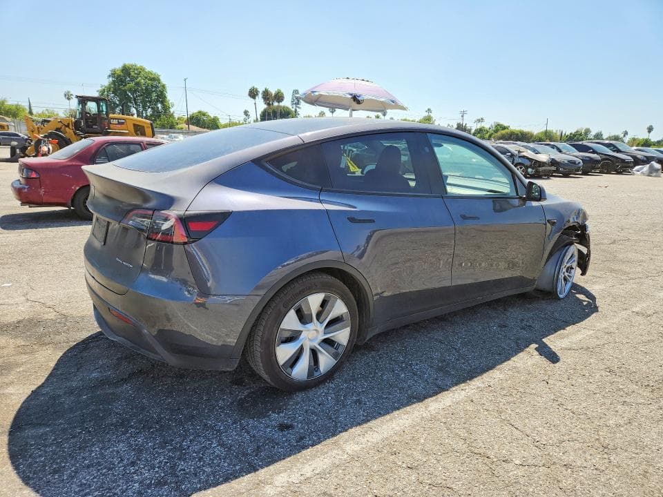 2023 TESLA MODEL Y 3