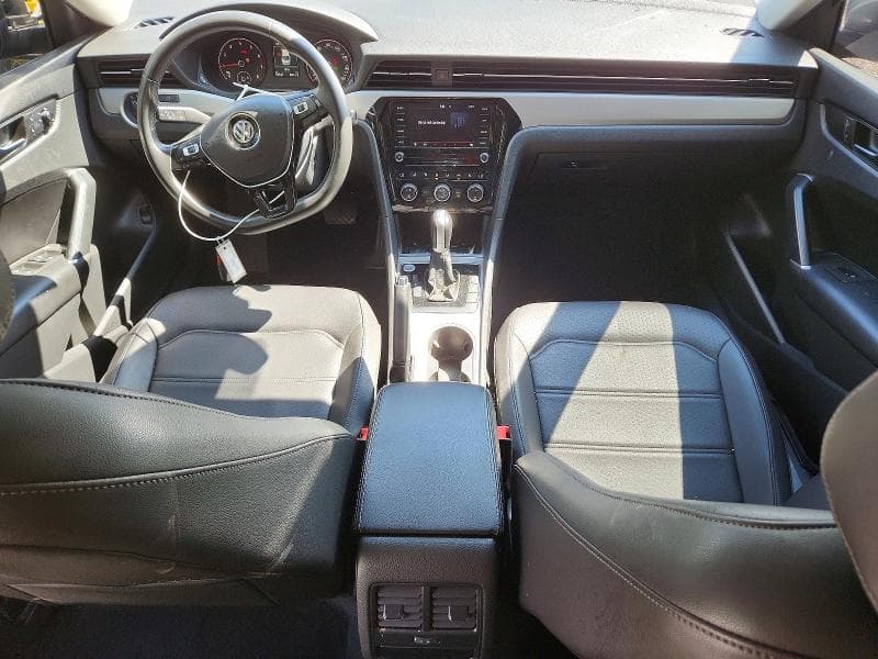 2021 VOLKSWAGEN PASSAT SE 8