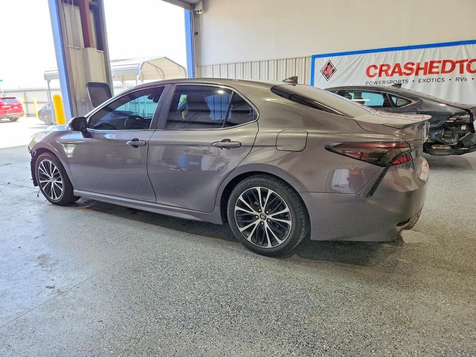 2018 TOYOTA CAMRY HYBRID SE 2