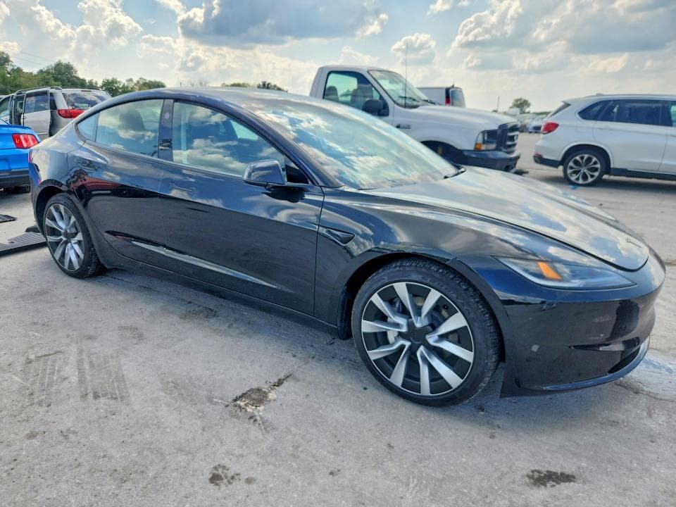 2026 TESLA MODEL 3 4