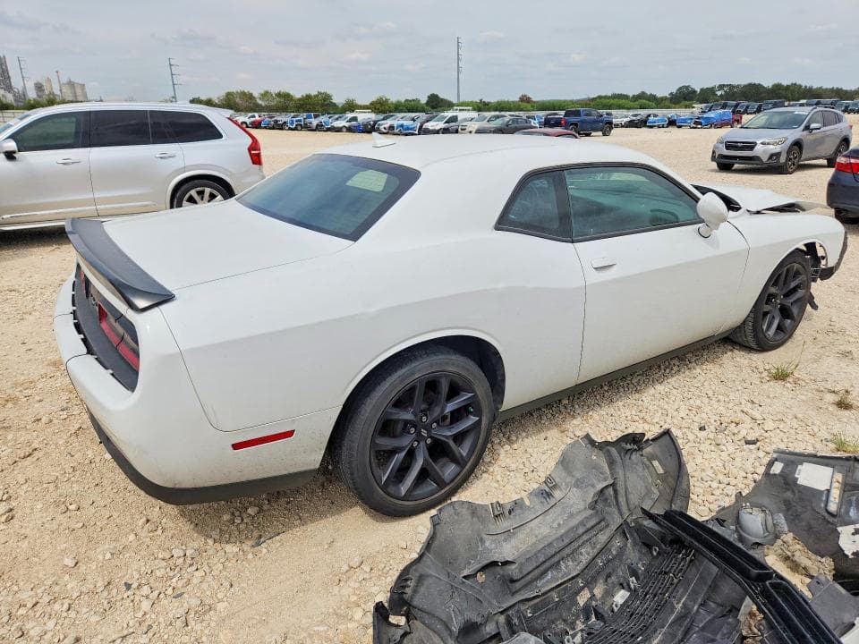 2023 DODGE CHALLENGER SXT 3