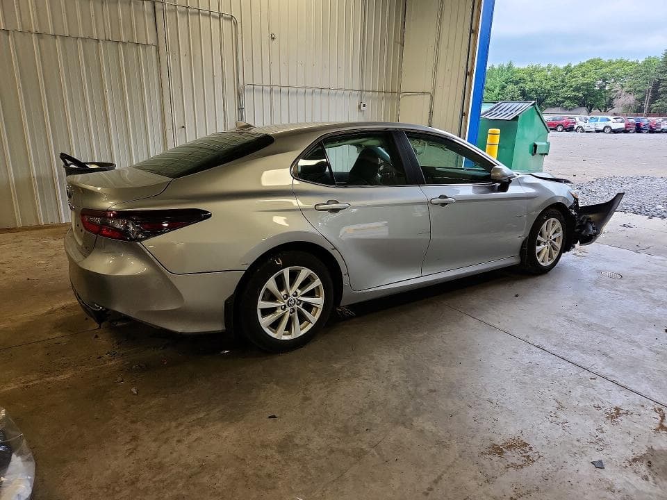 2024 TOYOTA CAMRY LE 3