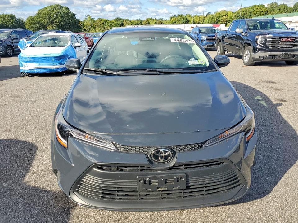 2026 TOYOTA COROLLA LE 5
