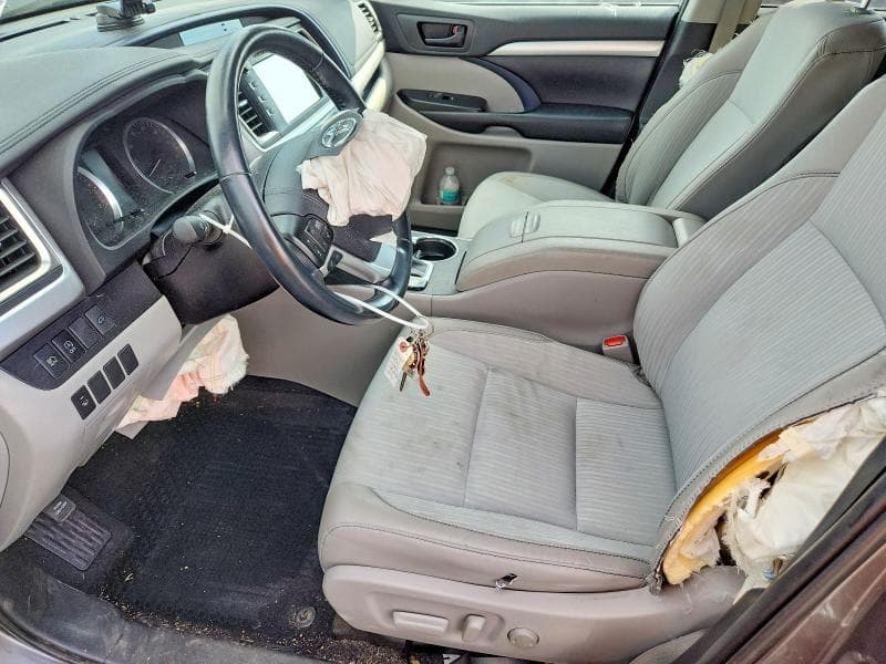 2019 TOYOTA HIGHLANDER LE PLUS 7