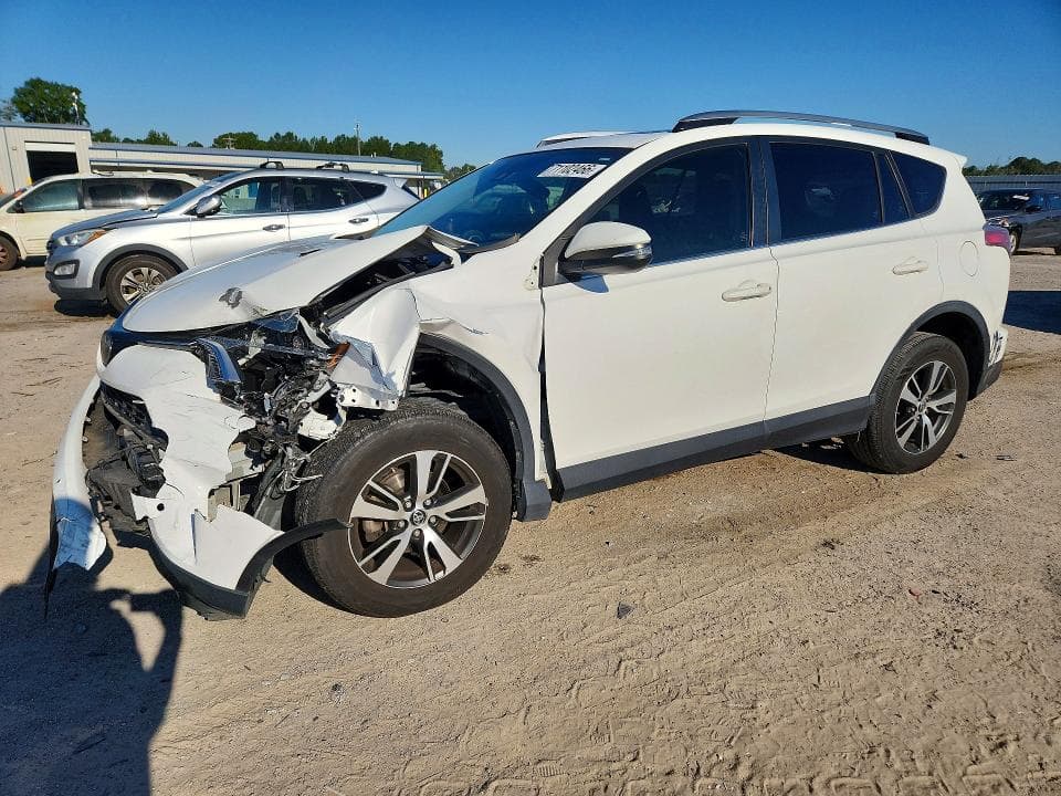 2018 TOYOTA RAV4 XLE - 1