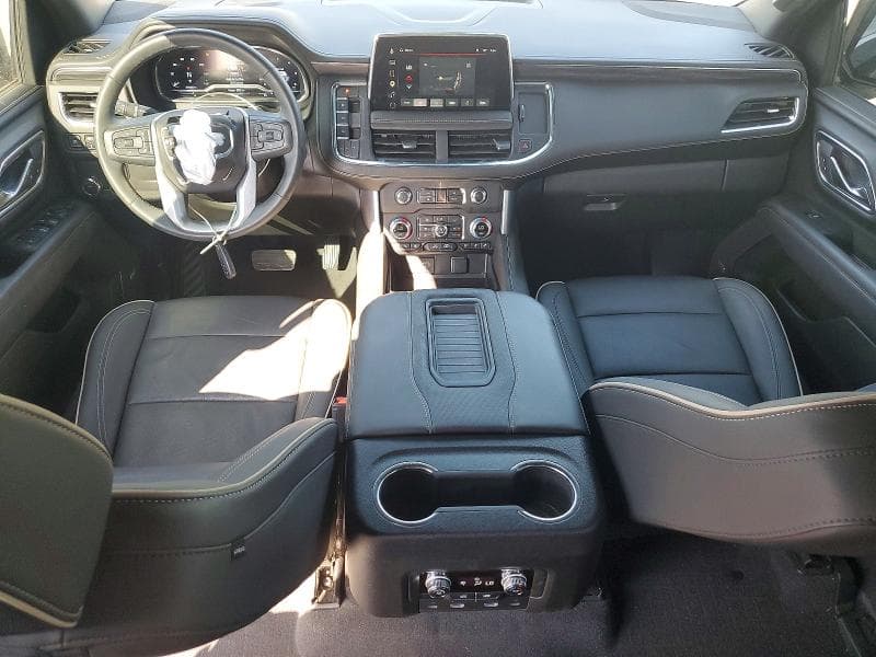2024 GMC YUKON SLT 8