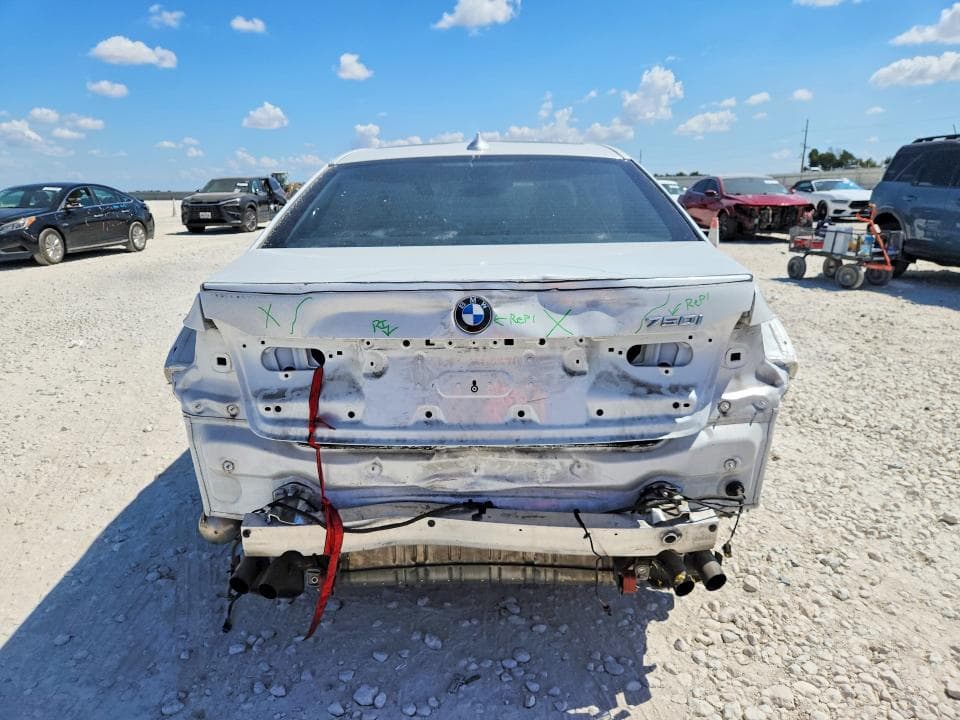 2018 BMW 750 I 6