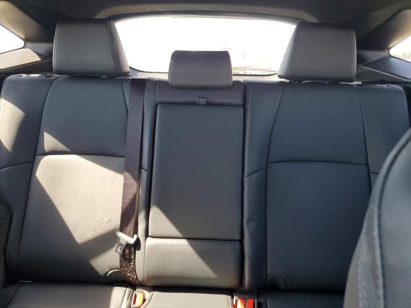 2024 TOYOTA VENZA XLE 10