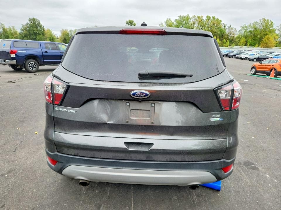 2017 FORD ESCAPE SE 6