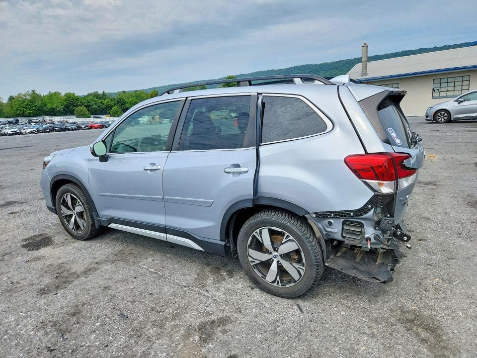 2019 SUBARU FORESTER TOURING 2