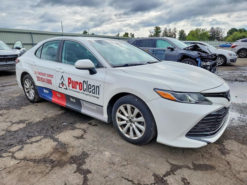 2020 TOYOTA CAMRY LE 4