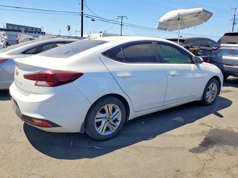 2020 HYUNDAI ELANTRA SEL 3