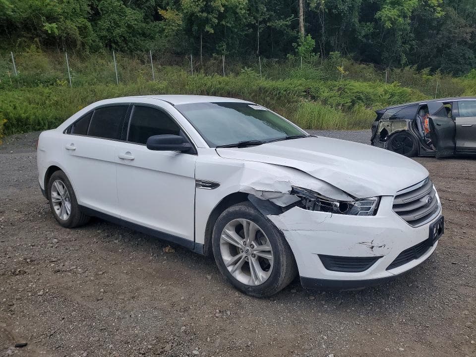 2017 FORD TAURUS SE 4