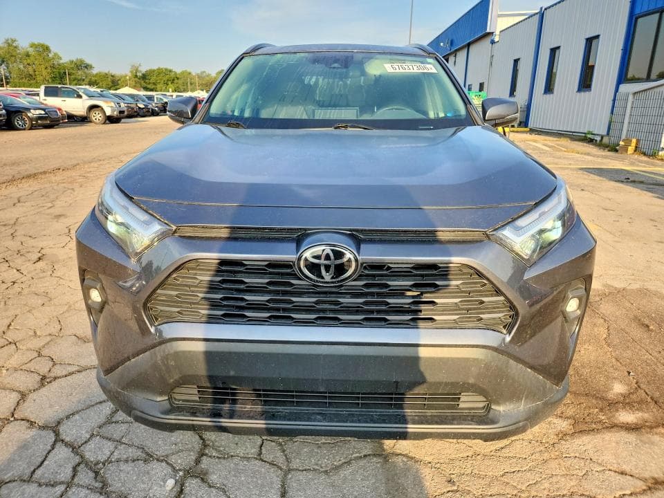 2023 TOYOTA RAV4 XLE PREMIUM 5