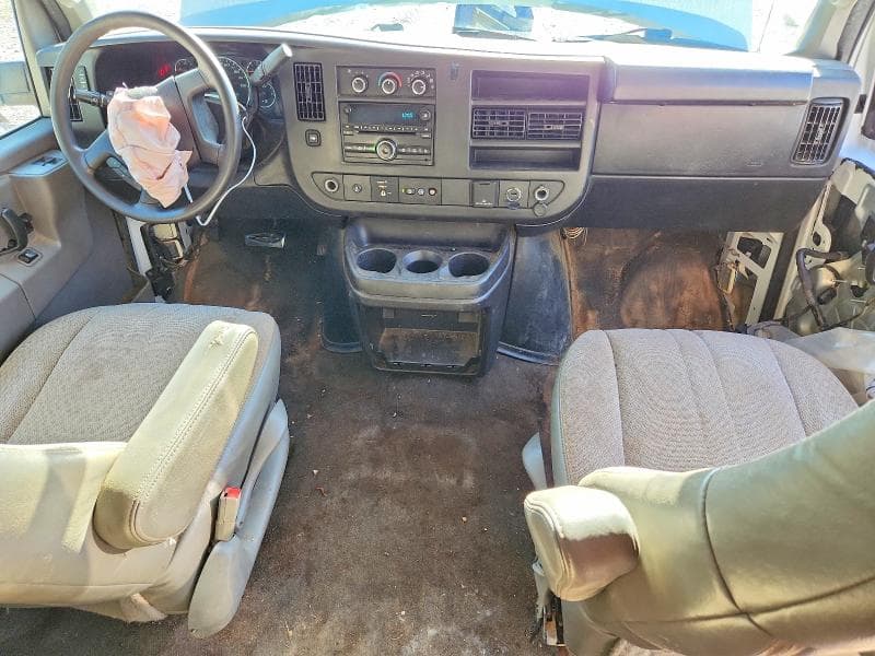 2017 CHEVROLET EXPRESS G3500 LT 8