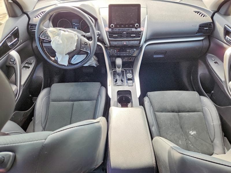 2026 MITSUBISHI ECLIPSE CROSS SE 8