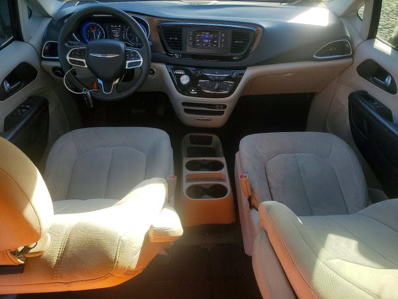 2017 CHRYSLER PACIFICA LX 8