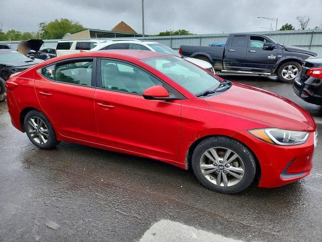 2017 HYUNDAI ELANTRA SE 4