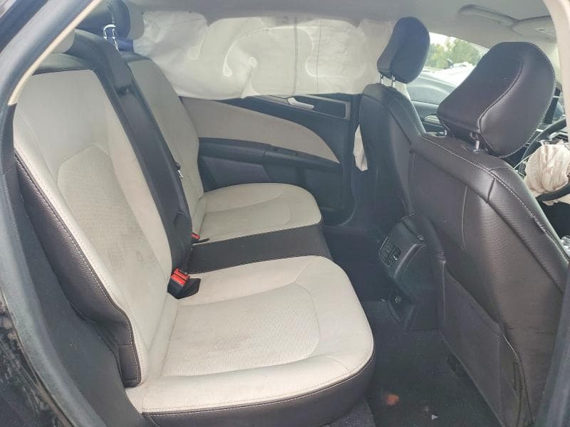 2020 FORD FUSION SE 11