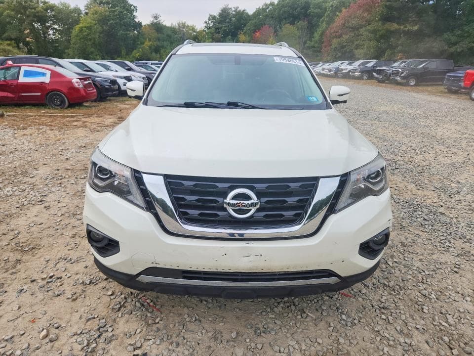 2017 NISSAN PATHFINDER PLATINUM 5