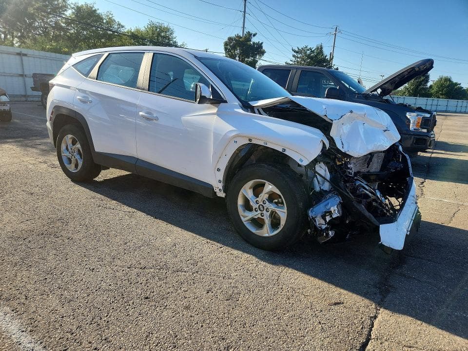 2024 HYUNDAI TUCSON SE 4