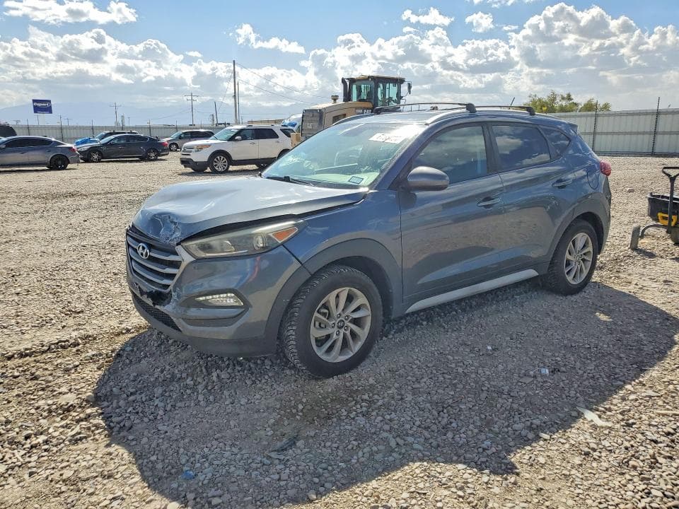 2017 HYUNDAI TUCSON SE - 1