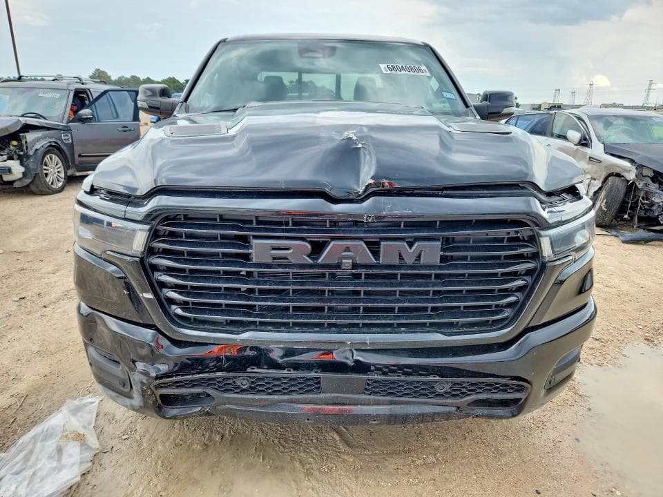 2025 RAM 1500 LARAMIE 5