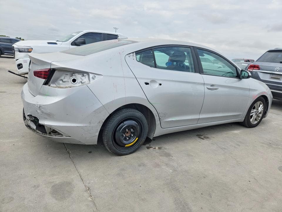 2019 HYUNDAI ELANTRA SEL 3