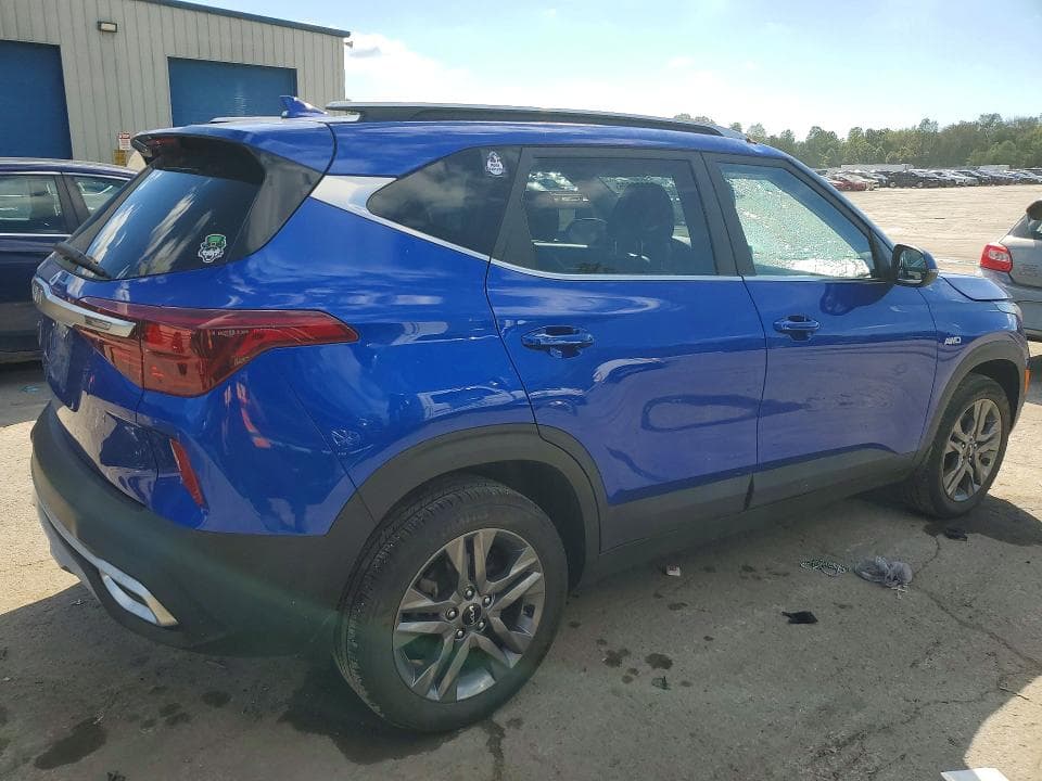 2023 KIA SELTOS S 3
