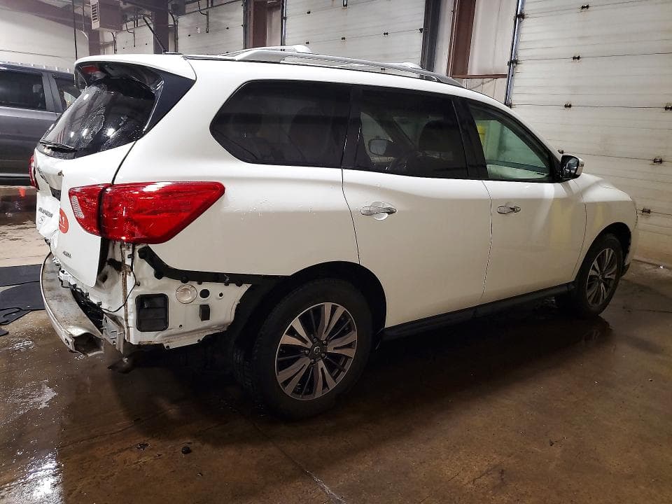 2017 NISSAN PATHFINDER S 3