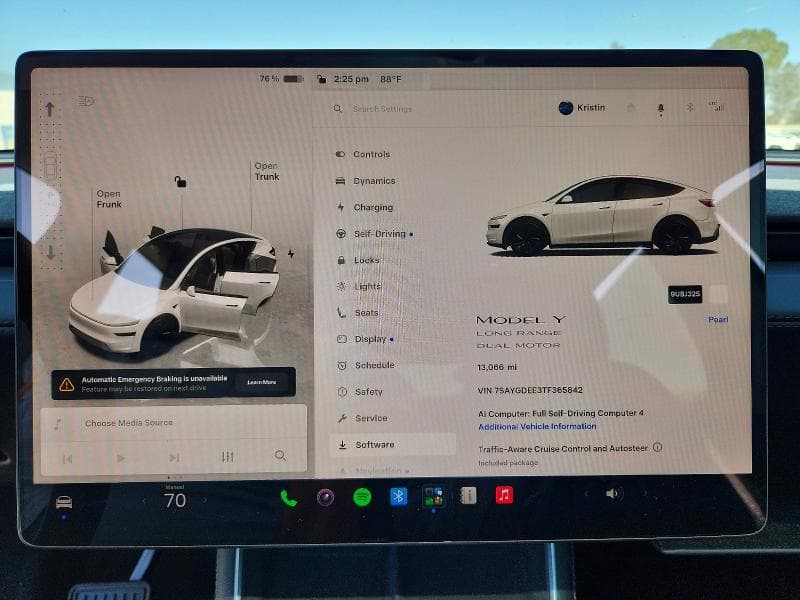 2026 TESLA MODEL Y 9