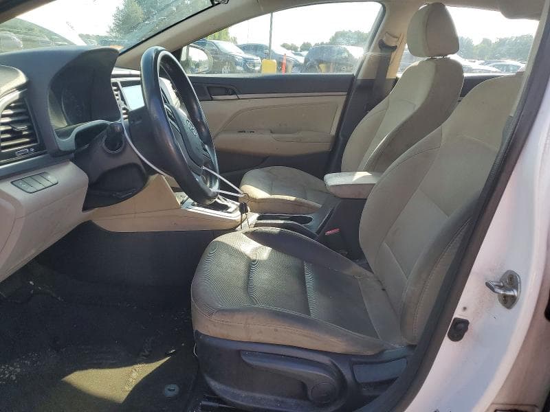 2017 HYUNDAI ELANTRA SE 7