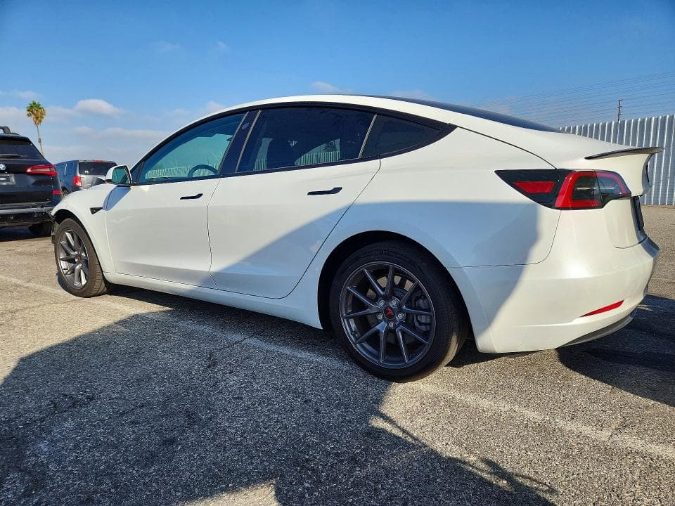 2023 TESLA MODEL 3 2
