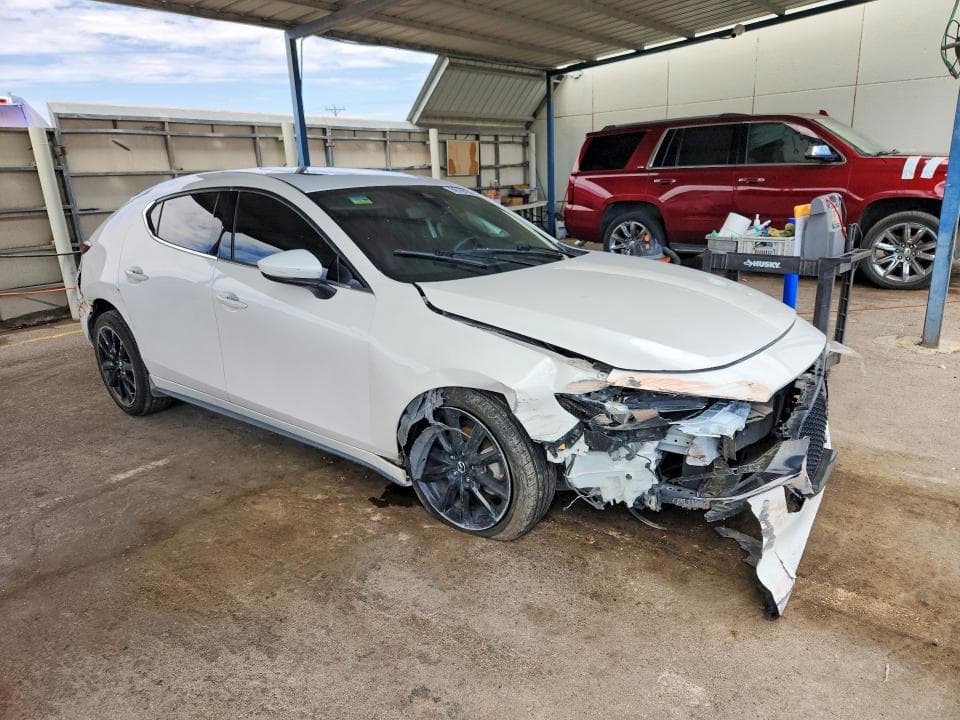 2021 MAZDA 3 PREMIUM 4