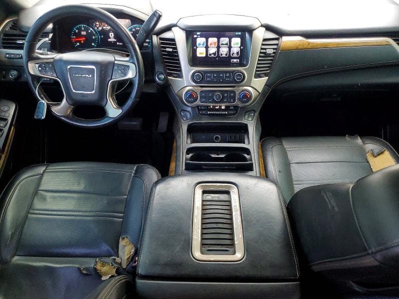 2017 GMC YUKON DENALI 8