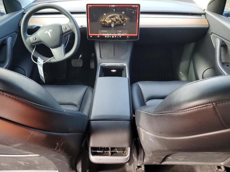 2022 TESLA MODEL Y 8