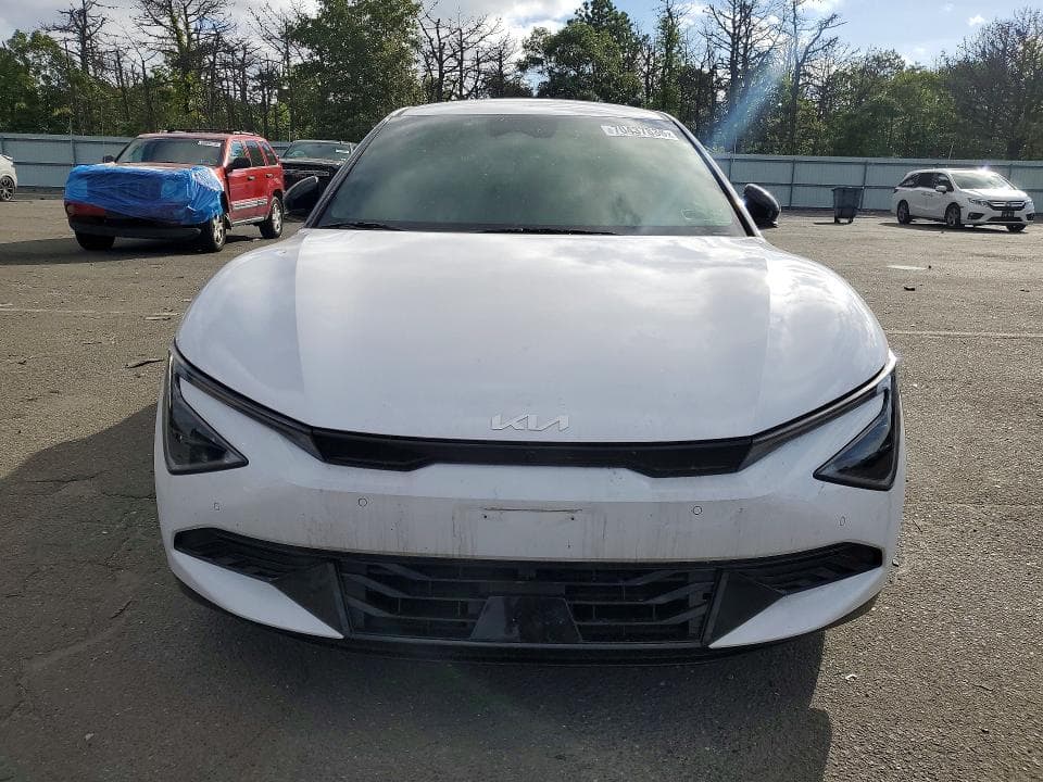 2025 KIA EV6 WIND 5