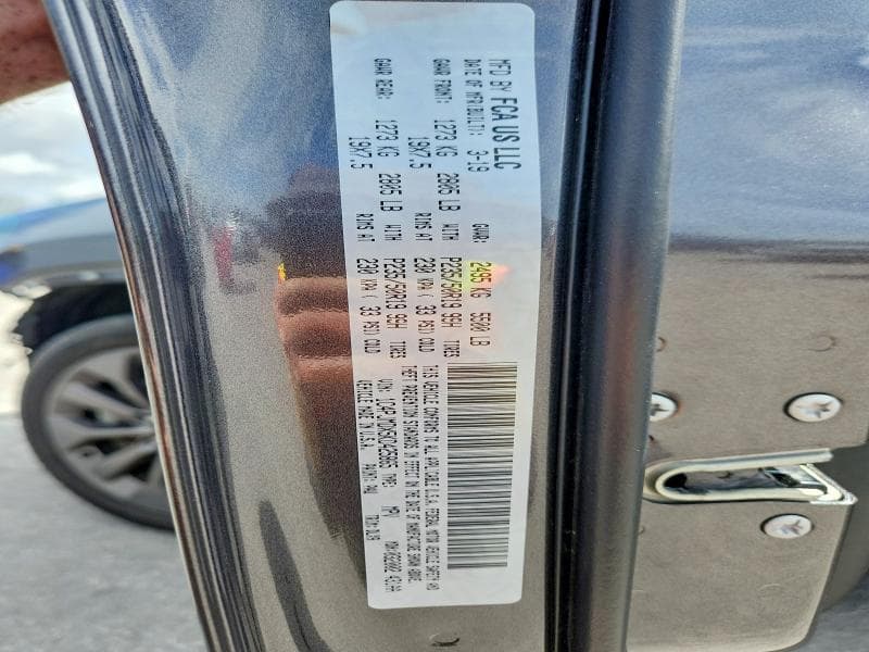 2019 JEEP CHEROKEE LIMITED 14