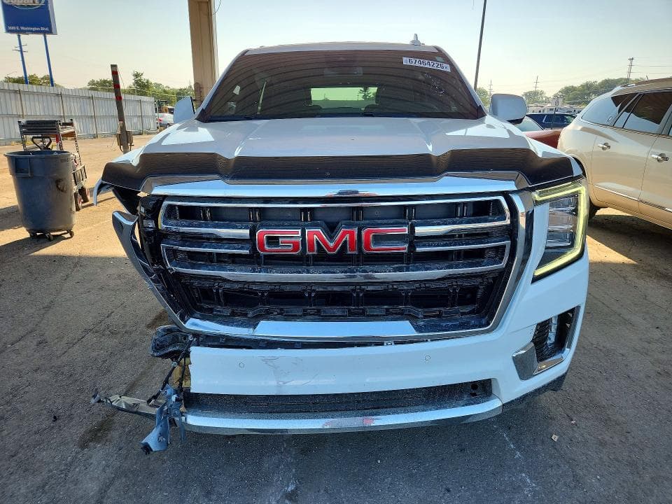2023 GMC YUKON SLT 5