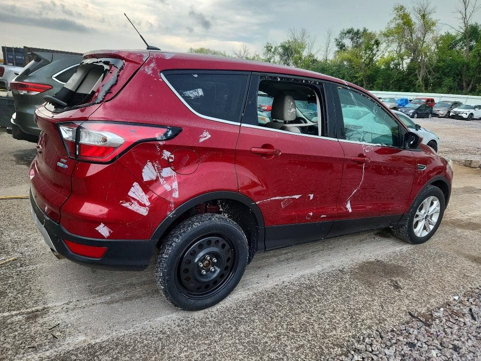 2017 FORD ESCAPE SE 3