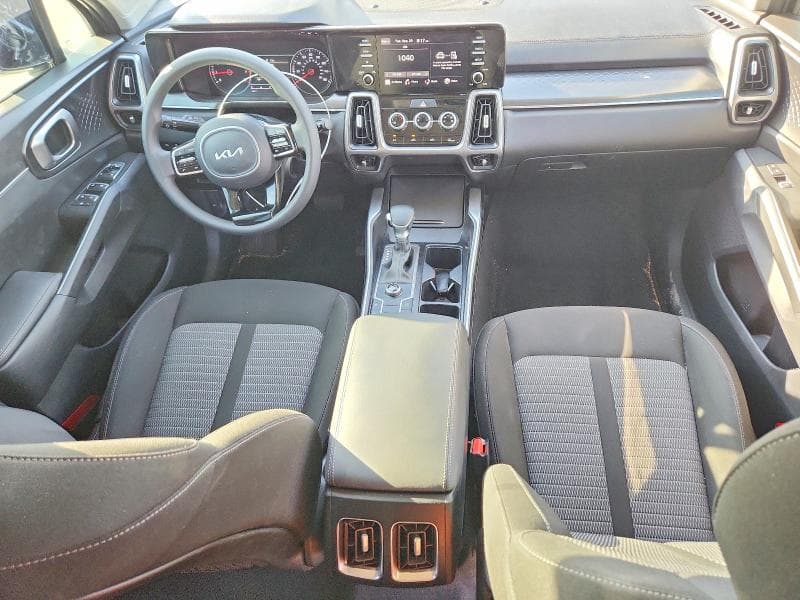 2022 KIA SORENTO LX 8
