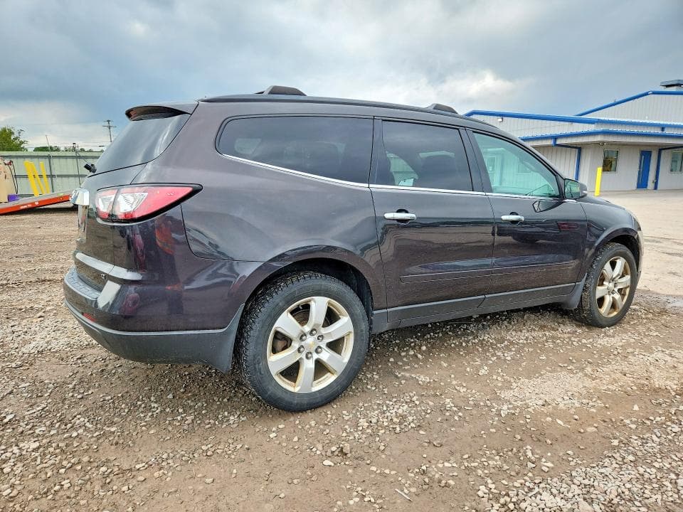 2017 CHEVROLET TRAVERSE LT 3