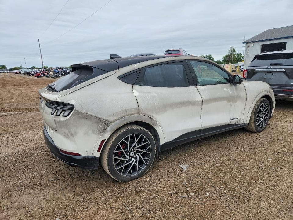 2023 FORD MUSTANG MACH-E GT 3