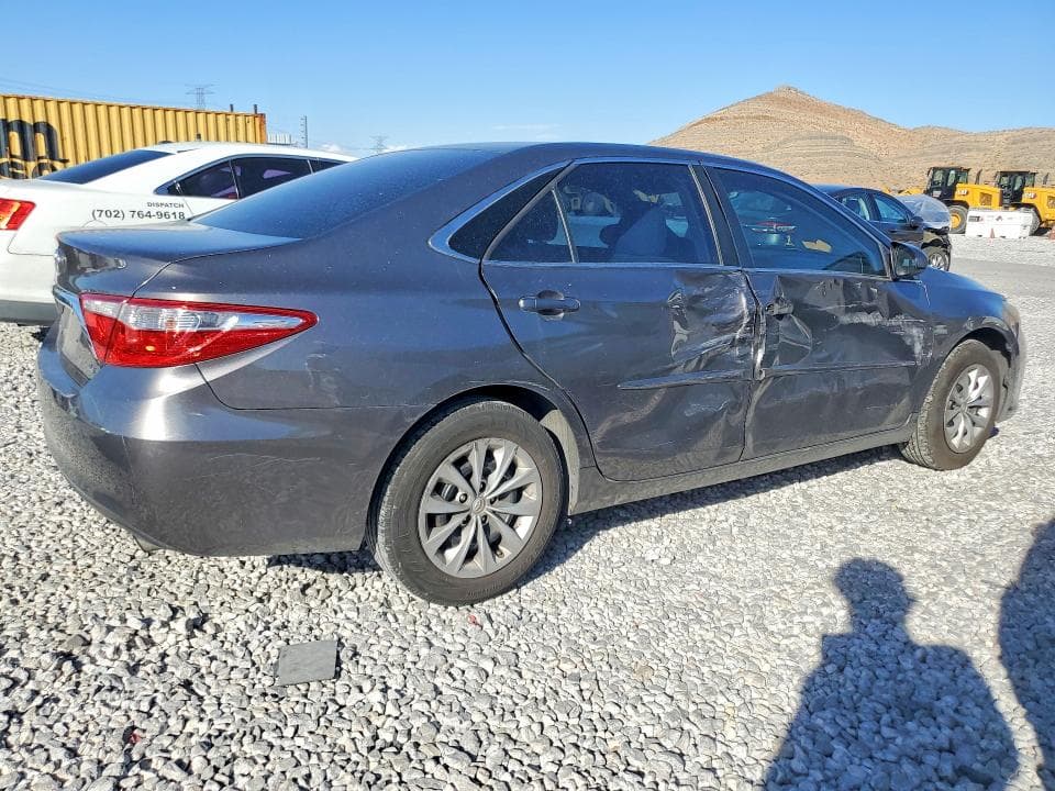 2017 TOYOTA CAMRY LE 3