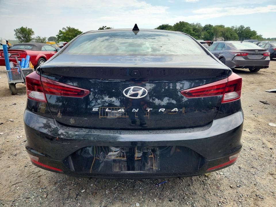 2019 HYUNDAI ELANTRA SEL 6